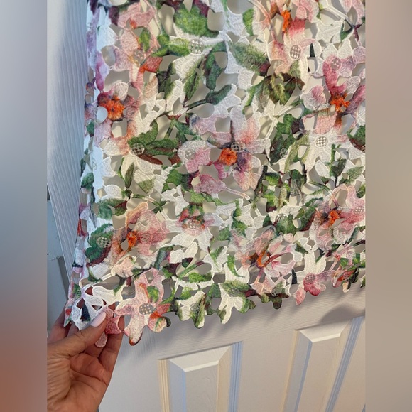 Uttam Boutique Floral print lace mini Dress in Small - Picture 10 of 14